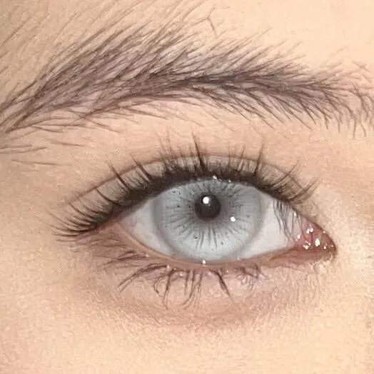 EyeLensy Mysteria Weiß Farbige Kontaktlinsen 6 Monate
