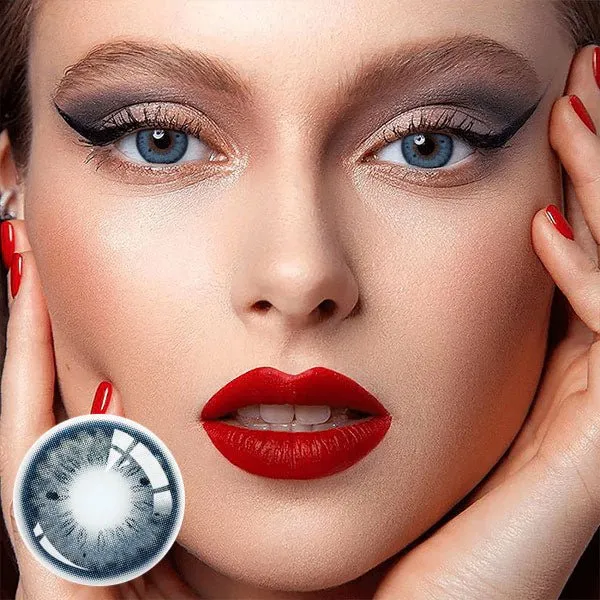 EyeLensy Stunna Meid Blauw Gekleurde Contactlenzen 1 Jaar