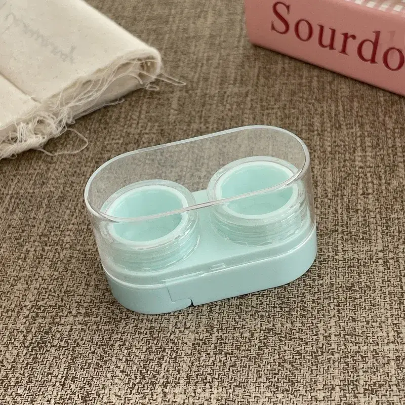 Kompaktes Reiseetui im Schubladenstil Farbige Kontaktlinsen