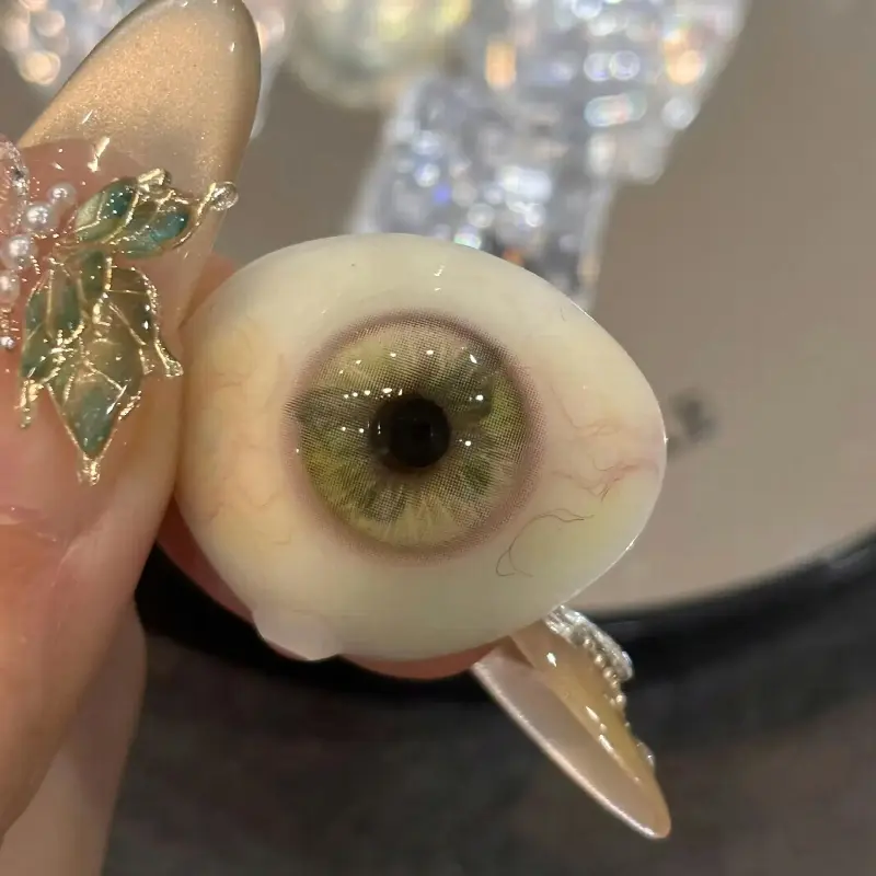 EyeLensy โอเชียนวิงส์กรีน คอนแทคเลนส์สี ใช้ 6 เดือน