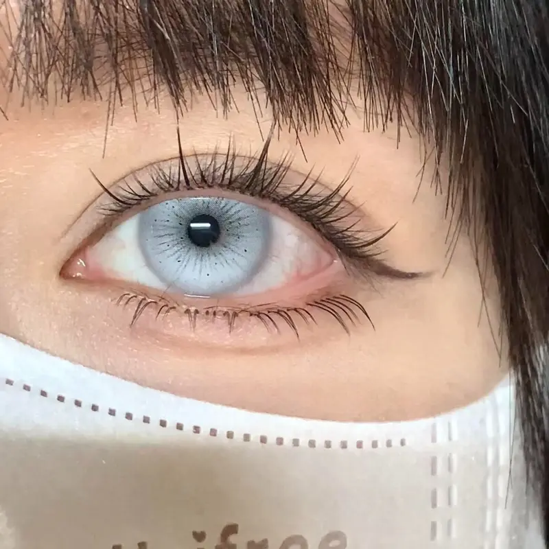 EyeLensy Mysteria Weiß Farbige Kontaktlinsen 6 Monate